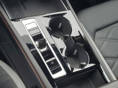 New 2026 Volkswagen Atlas Peak Edition image 25