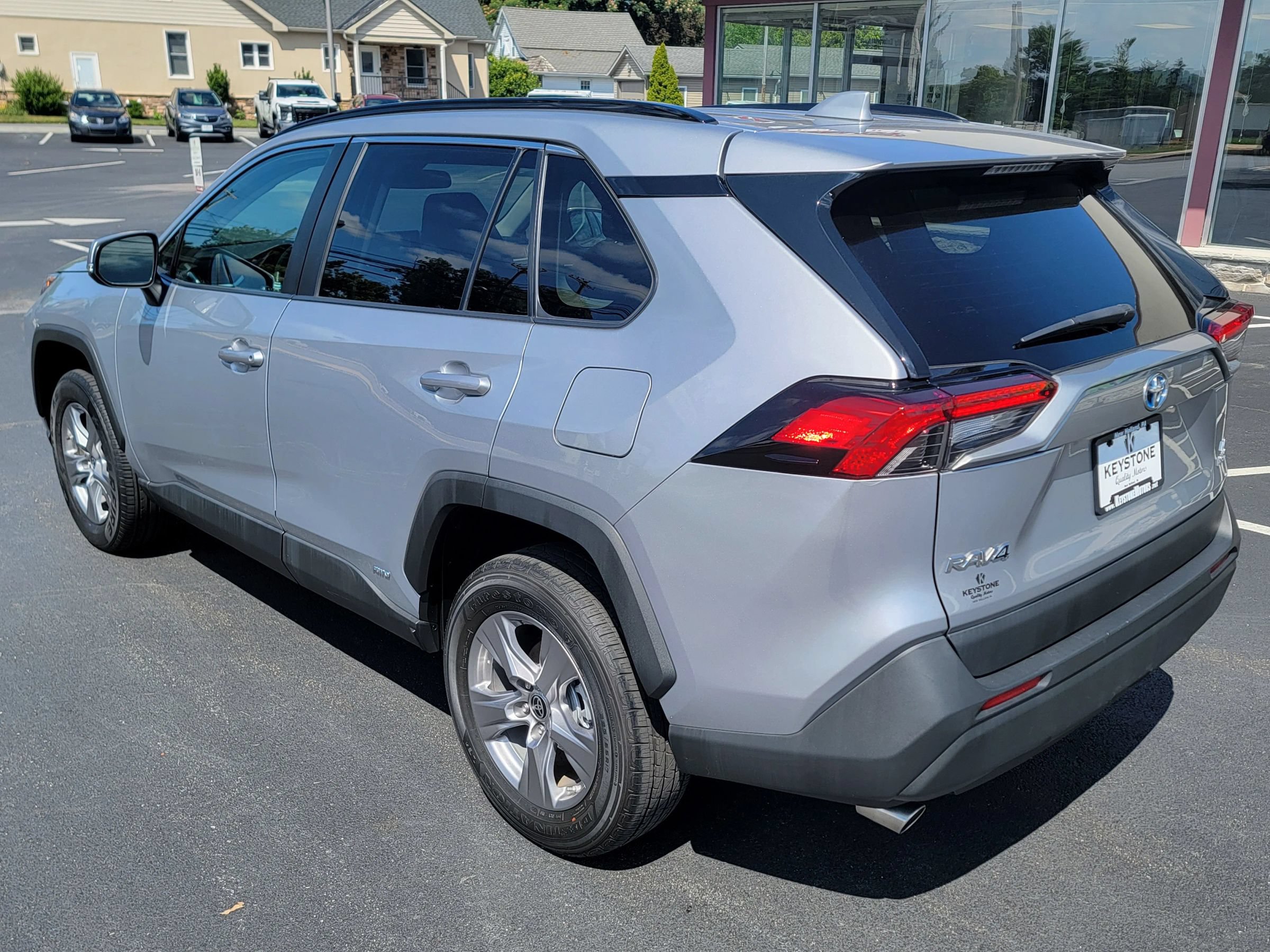 Used 2023 Toyota RAV4 LE AWD/4WD image 7