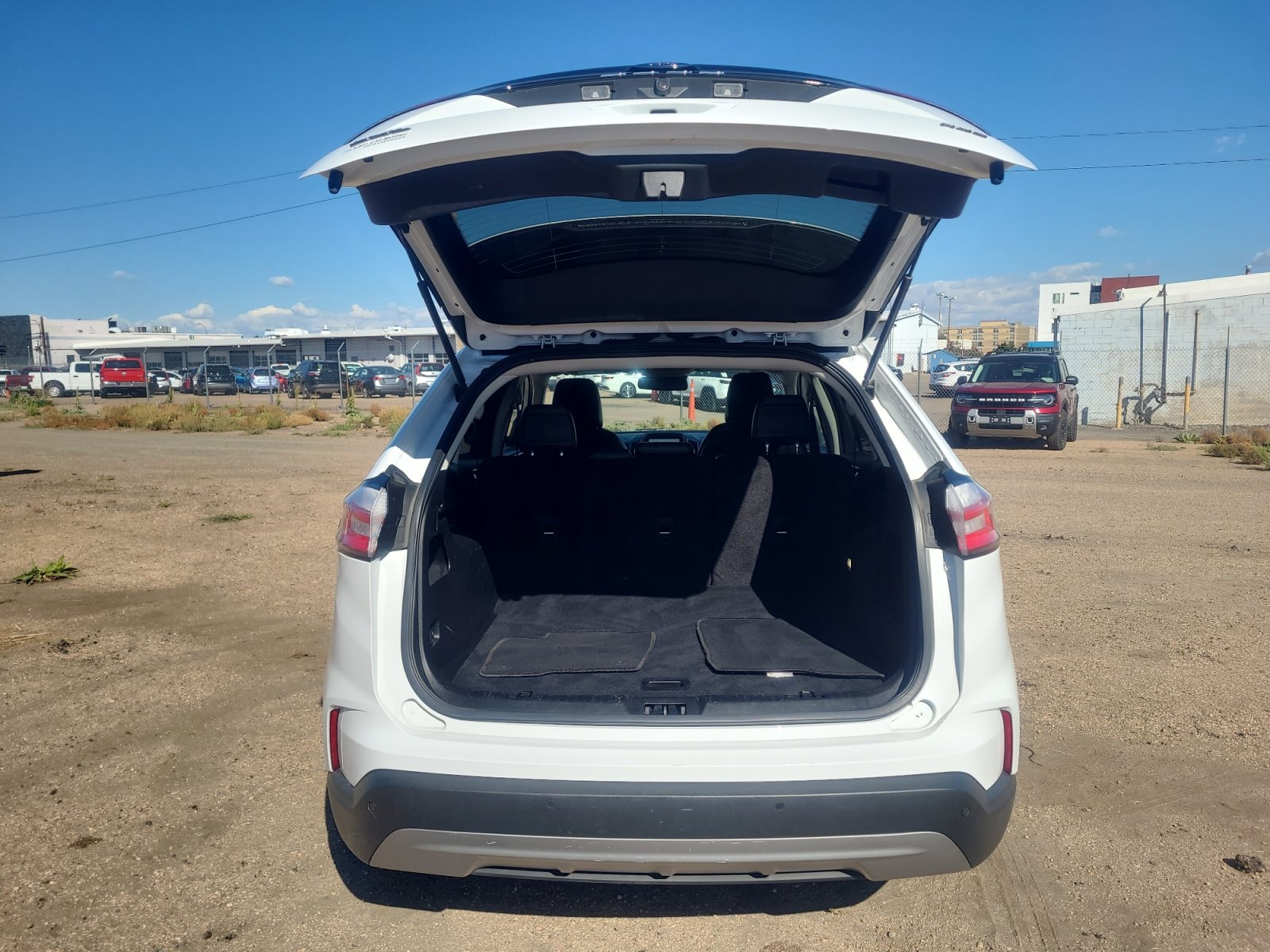 Used 2024 Ford Edge SEL AWD/4WD image 32