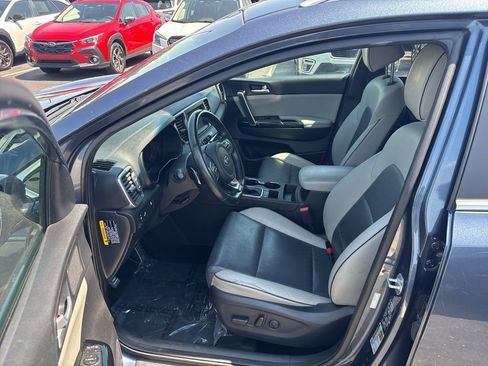 Used 2018 Kia Sportage EX w/ EX Sport Appearance Package AWD/4WD image 9
