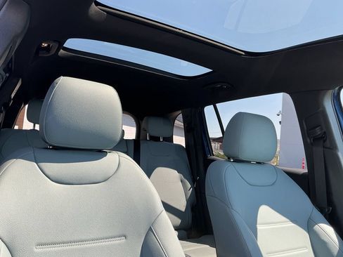 Certified 2026 Mercedes-Benz GLB 250 4MATIC image 18