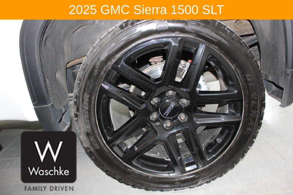 Used 2025 GMC Sierra 1500 SLT w/ SLT Premium Plus Package AWD/4WD image 12