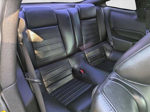 Used 2006 Ford Mustang GT Premium image 26