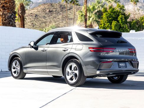 Used 2026 Genesis GV70 2.5T Advanced image 6
