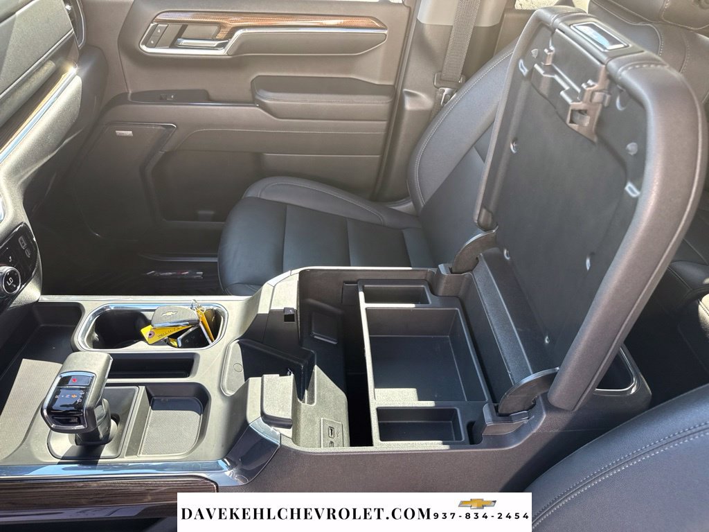 Used 2024 Chevrolet Silverado 1500 LT Trail Boss w/ Convenience Package II AWD/4WD image 16