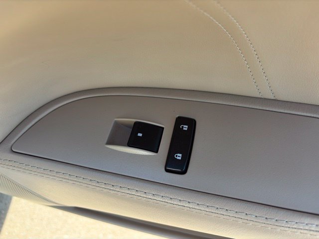 Used 2010 Buick Lucerne CXL w/ Driver Confidence Package FWD image 47