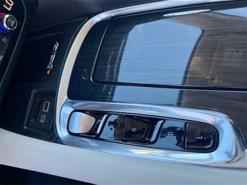 Used 2023 Buick Enclave Premium w/ Experience Buick Package image 17