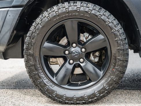 Used 2019 RAM 1500 Classic Warlock image 22