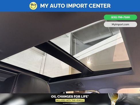 Used 2021 Ford Explorer XLT w/ Equipment Group 202A image 33