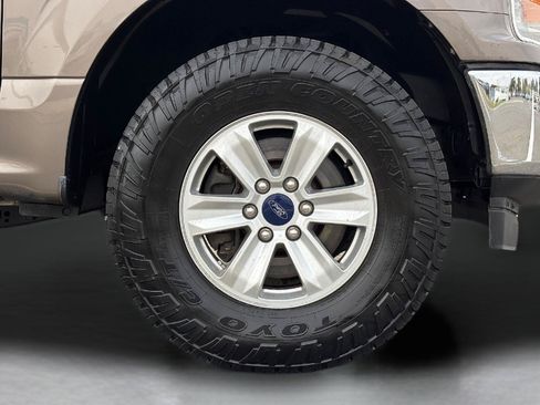 Used 2018 Ford F150 XLT w/ Trailer Tow Package AWD/4WD image 9