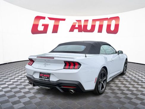 Used 2025 Ford Mustang Premium RWD image 4