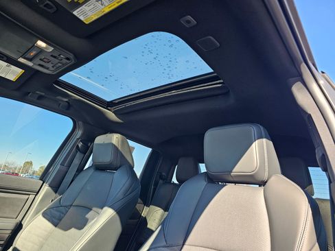 Used 2024 Toyota Tacoma TRD Sport w/ TRD Sport Premium Package image 28