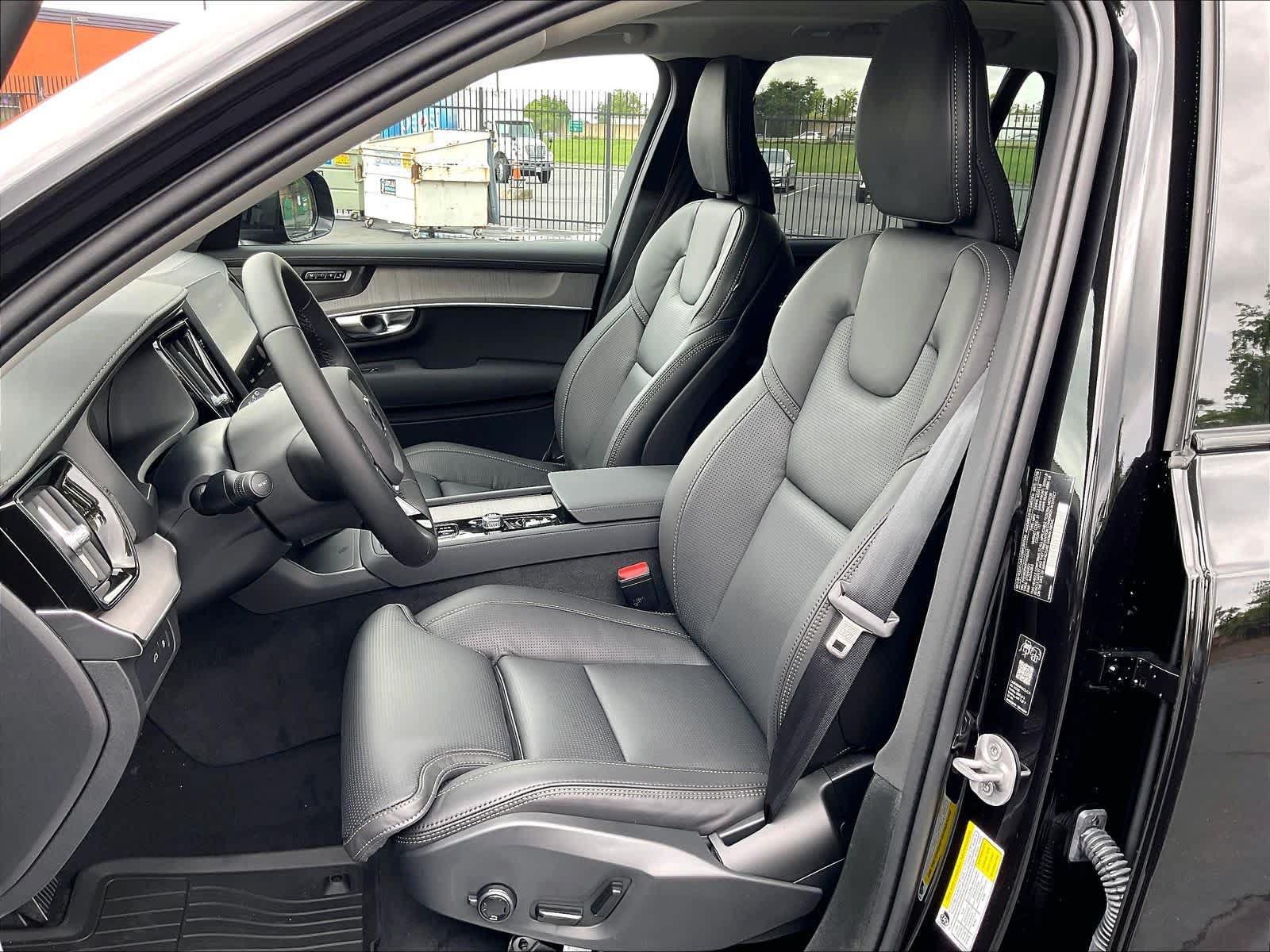 New 2026 Volvo XC90 T8 Ultra w/ Protection Package AWD/4WD image 11