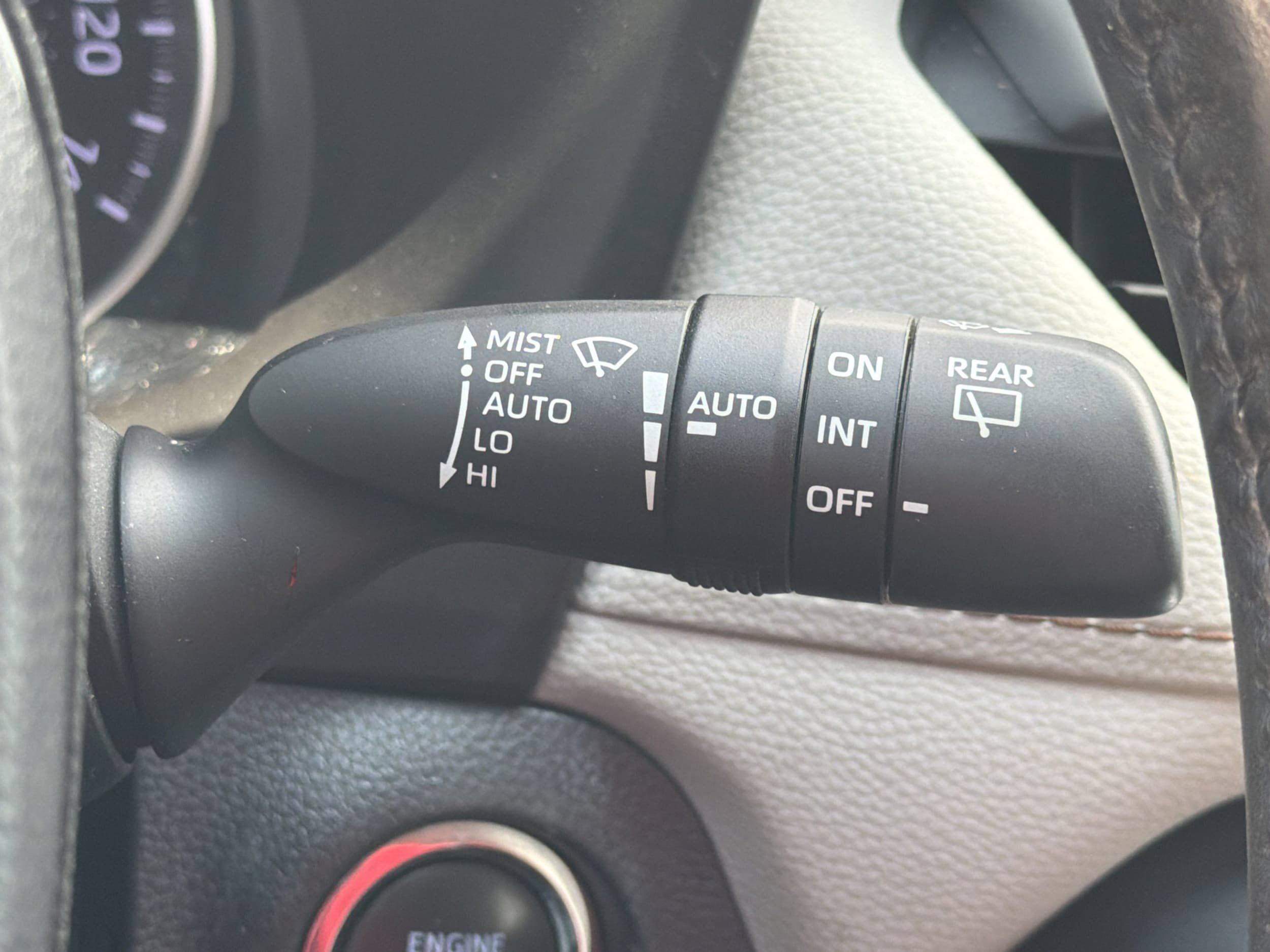 Used 2019 Toyota RAV4 XLE Premium w/ Cold Weather Package FWD image 16