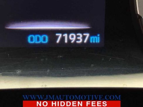 Used 2020 Toyota RAV4 XLE image 21