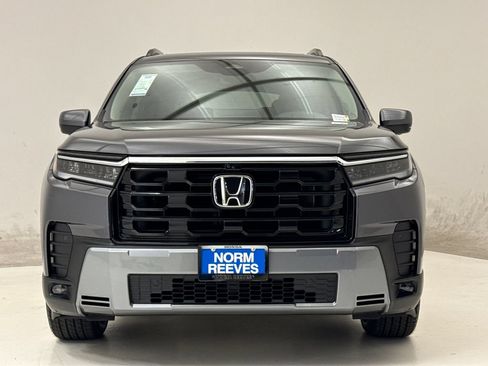 New 2026 Honda Pilot Touring image 3