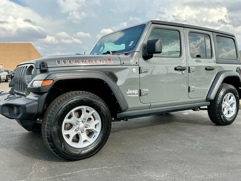Used 2021 Jeep Wrangler Unlimited Islander image 7