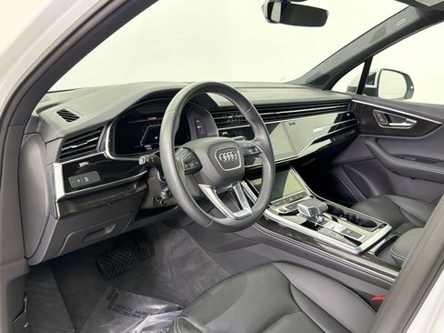 Used 2025 Audi Q7 3.0T Premium Plus AWD/4WD image 4