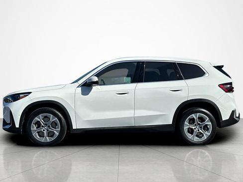 Used 2023 BMW X1 xDrive28i w/ Convenience Package AWD/4WD image 2