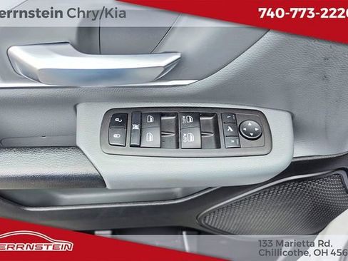 Used 2023 RAM 1500 Big Horn AWD/4WD image 9