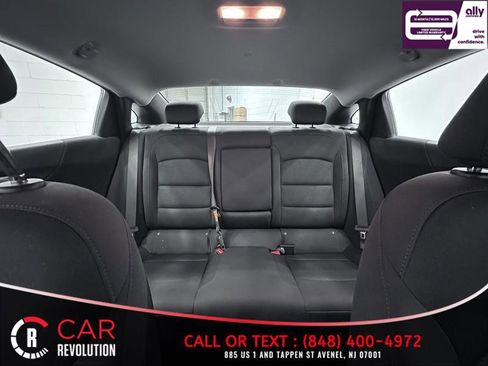 Used 2022 Chevrolet Malibu LT image 18