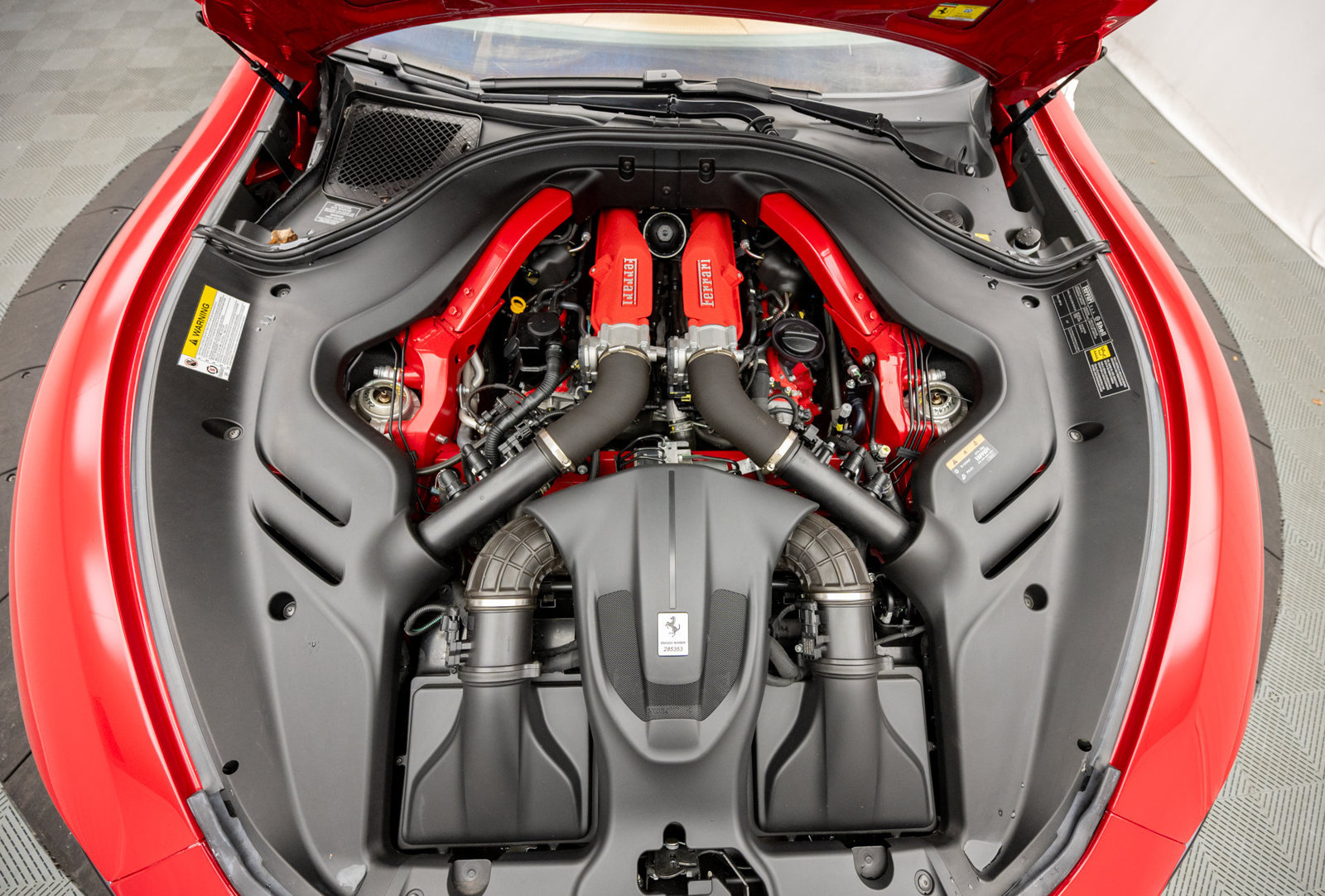 Used 2022 Ferrari Roma RWD image 43