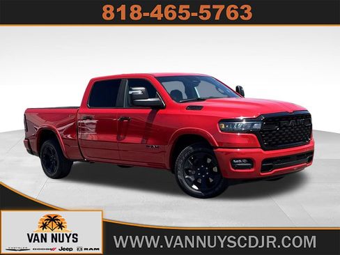 Used 2025 RAM 1500 Big Horn AWD/4WD image 1