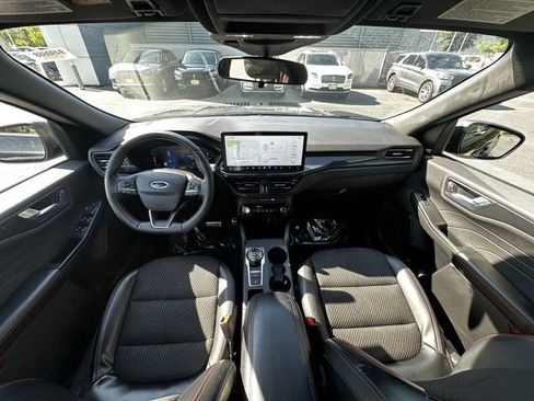 Certified 2024 Ford Escape ST-Line w/ Tech Pack #1 AWD/4WD image 16