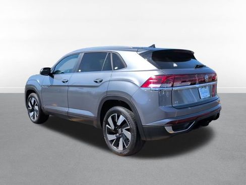 Used 2025 Volkswagen Atlas Cross Sport SE image 8