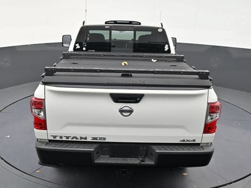 Used 2017 Nissan Titan S AWD/4WD image 15