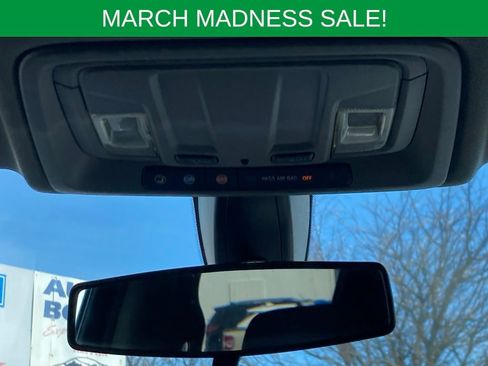 Used 2022 Chevrolet Silverado 1500 LT Trail Boss w/ Bed Protection Package image 16