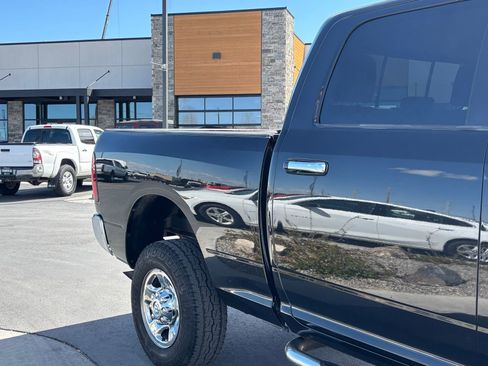 Used 2011 RAM 2500 SLT AWD/4WD image 3