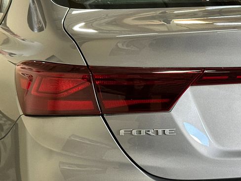Used 2023 Kia Forte LXS w/ LXS Technology Package FWD image 41