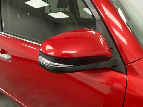 Used 2016 Toyota 4Runner Limited image 15