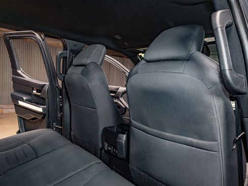 Used 2024 Toyota Tacoma TRD Off-Road image 24