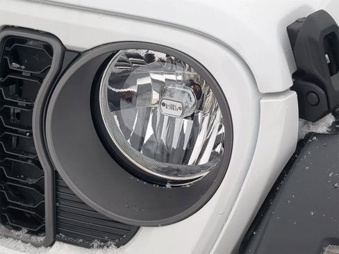 Used 2026 Jeep Wrangler Sport image 18