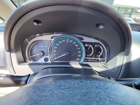 Used 2010 Toyota Venza AWD image 3