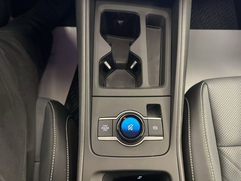 New 2026 Volkswagen Tiguan SE R-Line AWD/4WD image 17