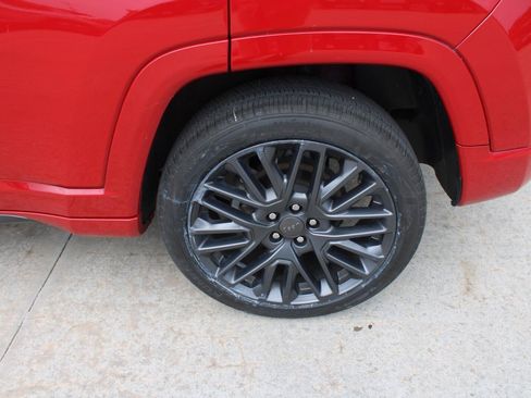 Used 2023 Jeep Compass High Altitude AWD/4WD image 9