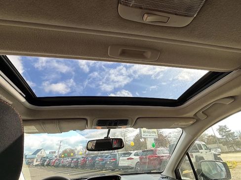 Used 2016 Subaru Crosstrek 2.0i Premium w/ Moonroof Package image 12