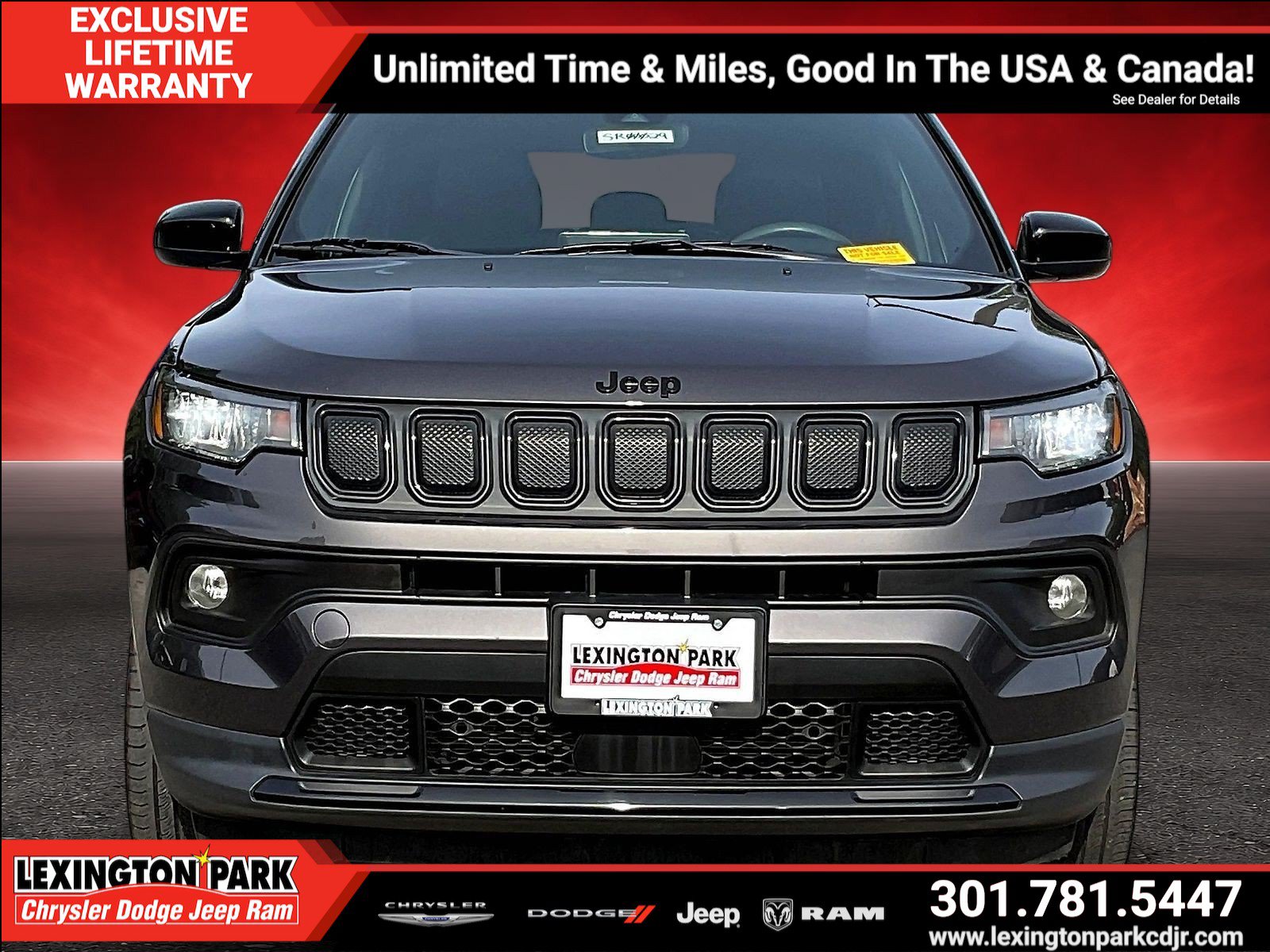 Used 2022 Jeep Compass Latitude AWD/4WD image 2