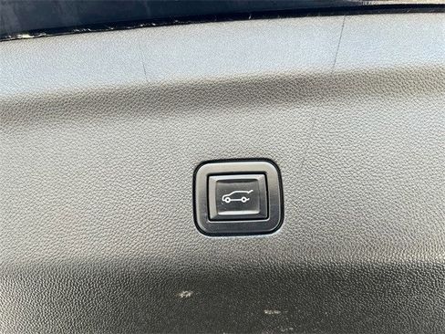 Certified 2022 Chevrolet Tahoe LT image 17