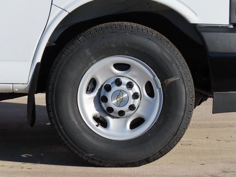 New 2025 Chevrolet Express 2500 Work Van w/ Safety Package image 16