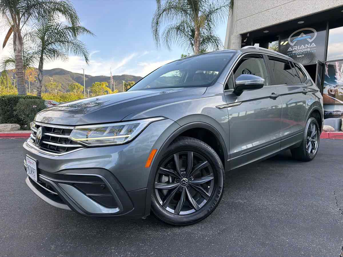 Used 2022 Volkswagen Tiguan SE FWD image 12