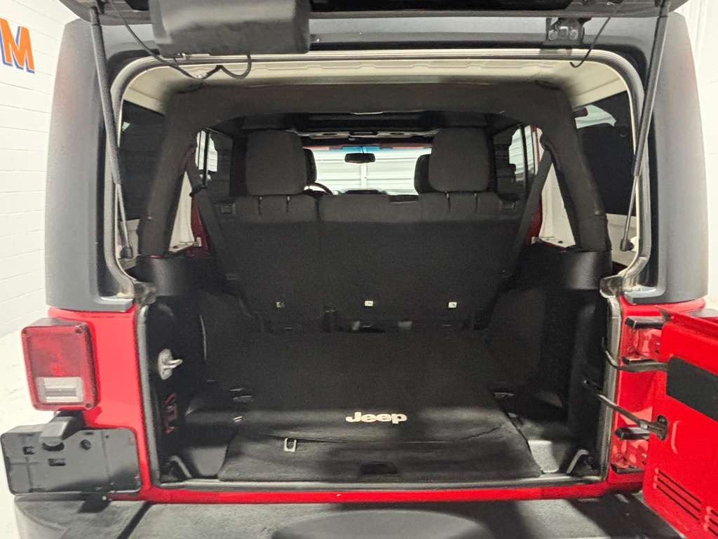 Used 2014 Jeep Wrangler Unlimited Sport w/ Quick Order Package 24S AWD/4WD image 5