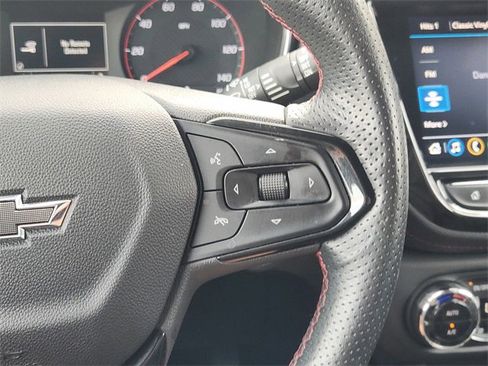 Used 2022 Chevrolet TrailBlazer RS w/ Convenience Package FWD image 29