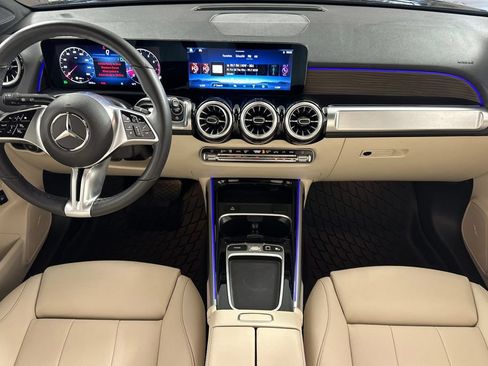 Used 2026 Mercedes-Benz GLB 250 image 15