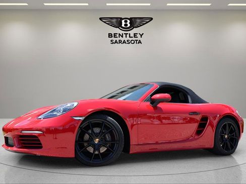 Used 2021 Porsche 718 Boxster RWD image 1