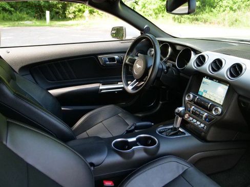 Used 2018 Ford Mustang GT Premium RWD image 27