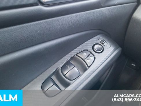 Used 2025 Nissan Altima 2.5 SV image 35